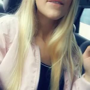 Meet your Posher, Alexandra